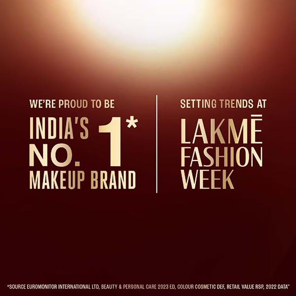 10370-lakme-ultimat-glam-satin-matte-lipstick-petalnude-un3-4-3-g-1.jpg