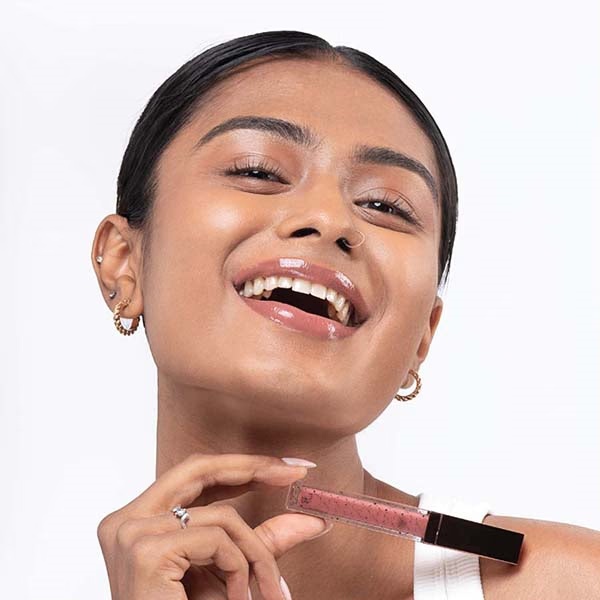 11631-diam-beauty-wet-lip-glaze-brown-sugar-5-ml-1.jpg