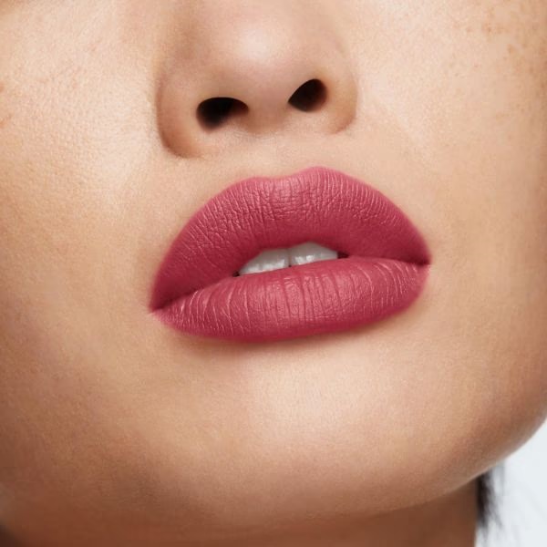 13300-smashbox-be-legendary-line-and-prime-pencil-medium-pink-rose-1-2-gm-1.jpg