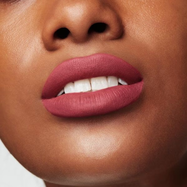 13300-smashbox-be-legendary-line-and-prime-pencil-medium-pink-rose-1-2-gm-1.jpg