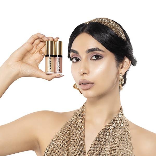 1425-pac-spotlight-radiance-liquid-highlighter-gold-1-s-1.jpg