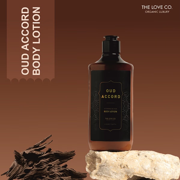 1873-the-love-co-mesmerising-moisturizer-oudh-accord-300-ml-1.jpg