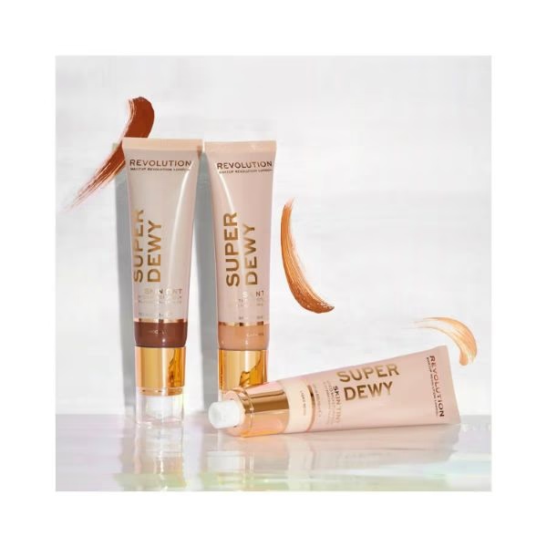4951-makeup-revolution-superdewy-tinted-moisturiser-medium-55-ml-1.jpg
