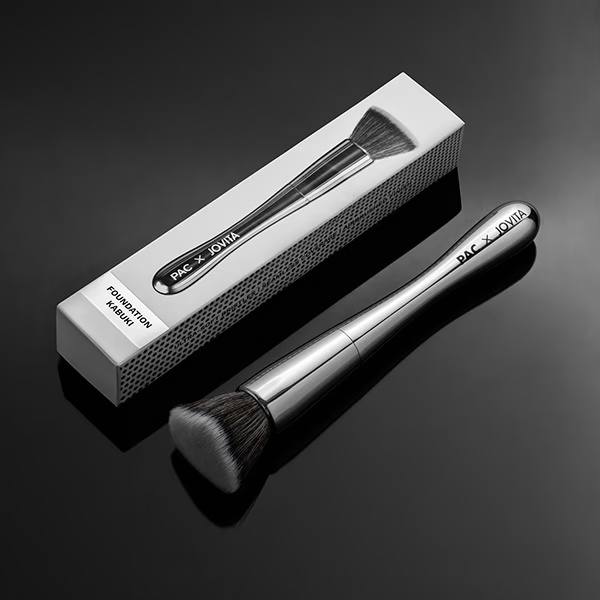 5335-pac-x-jovita-foundation-kabuki-brush-1-s-1.jpg