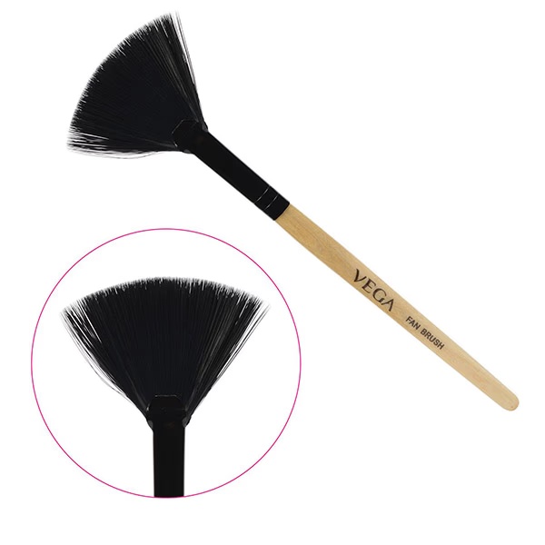 Vega Fan Brush (EV - 11) 14 gm
