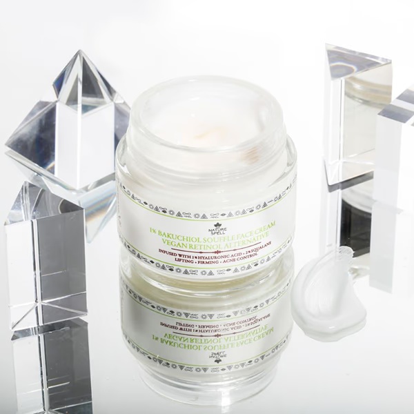 7962-nature-spell-vegan-retinol-face-moisturiser-infused-with-hyaluronic-acid-100-ml-1.jpg